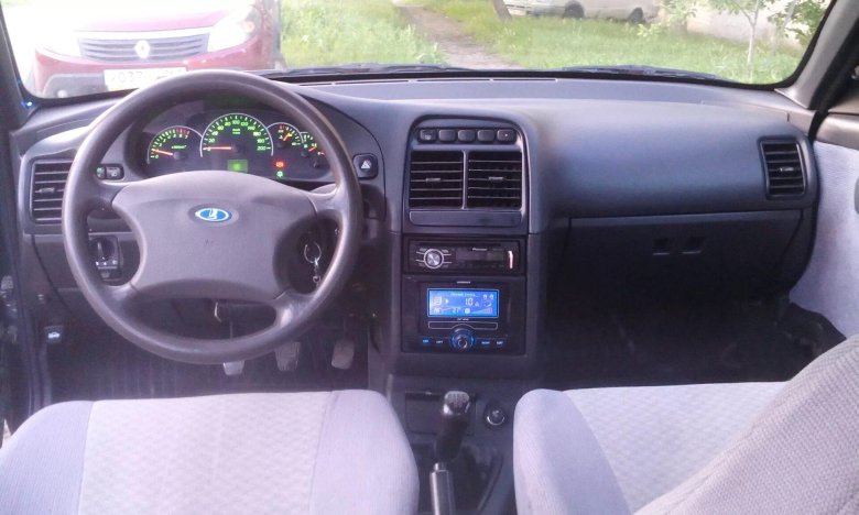 ВАЗ 2112 2008 салон