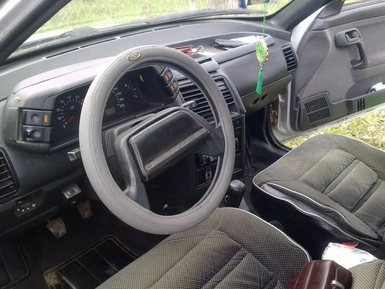 Лада ВАЗ 2112 салон