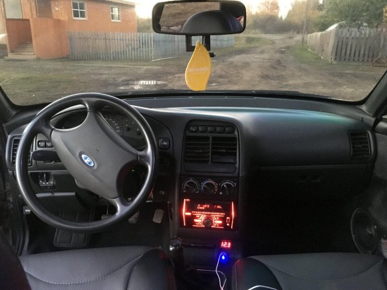 ВАЗ 2112 2008 салон