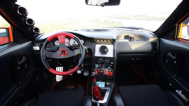 Тюнинг салона ВАЗ 2112