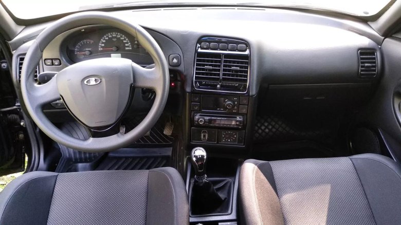 ВАЗ 2112 2007 салон