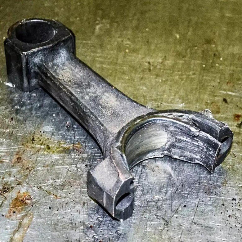 Шатун на Мерседес Актрос