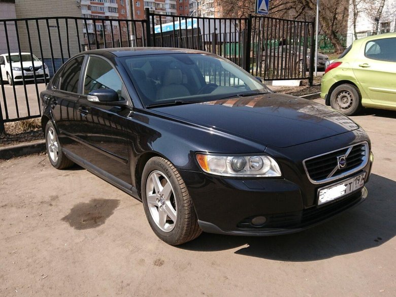 Volvo s40 2008 черная