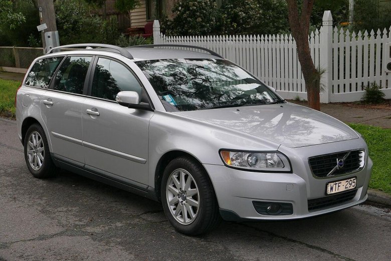 Volvo v50 2008