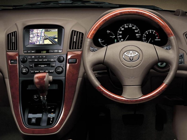 Toyota Harrier 2000 салон