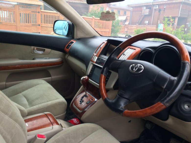 Toyota Harrier 2006 салон