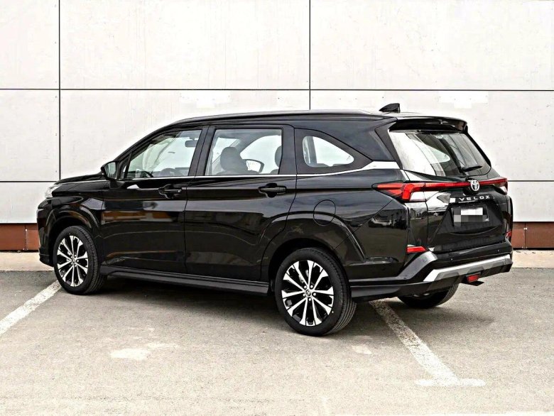 Минивэн toyota