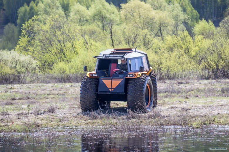 Бортоповоротный вездеход Шерп