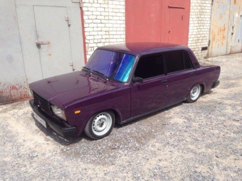 ВАЗ 2107 бордовая бункер