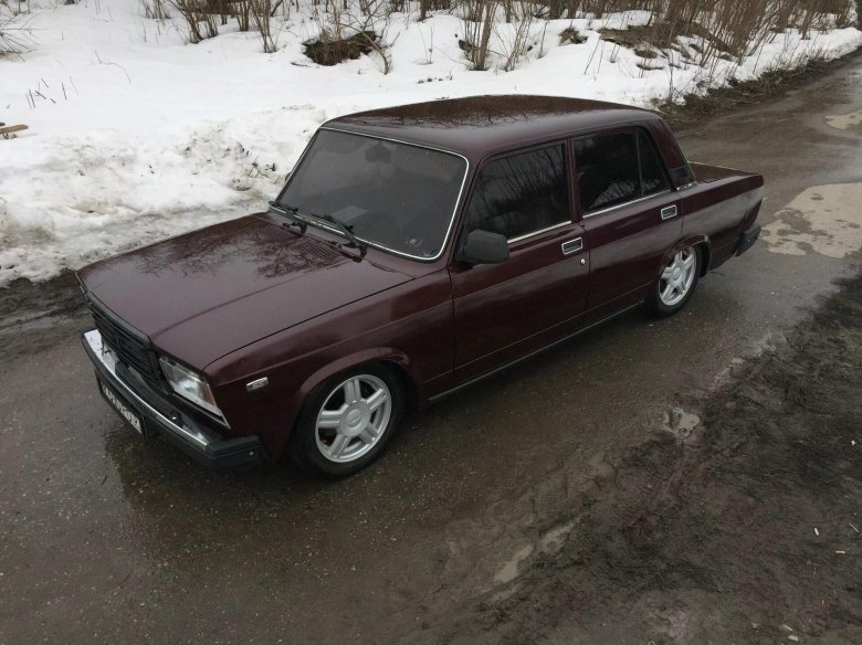 Торусы на ВАЗ 2107 Вишневая