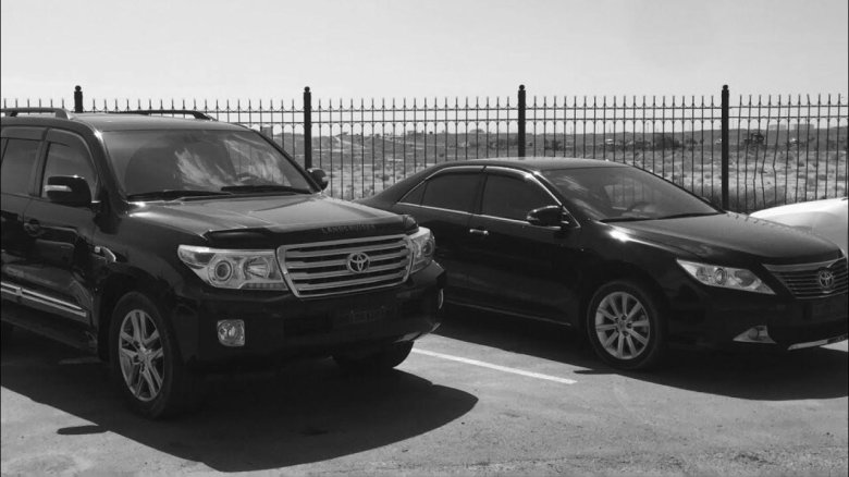 Камри и крузак 200