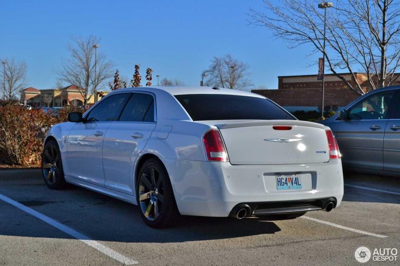 Chrysler 300c srt