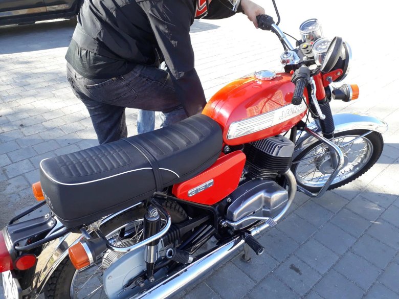 Мотоцикл ява 638