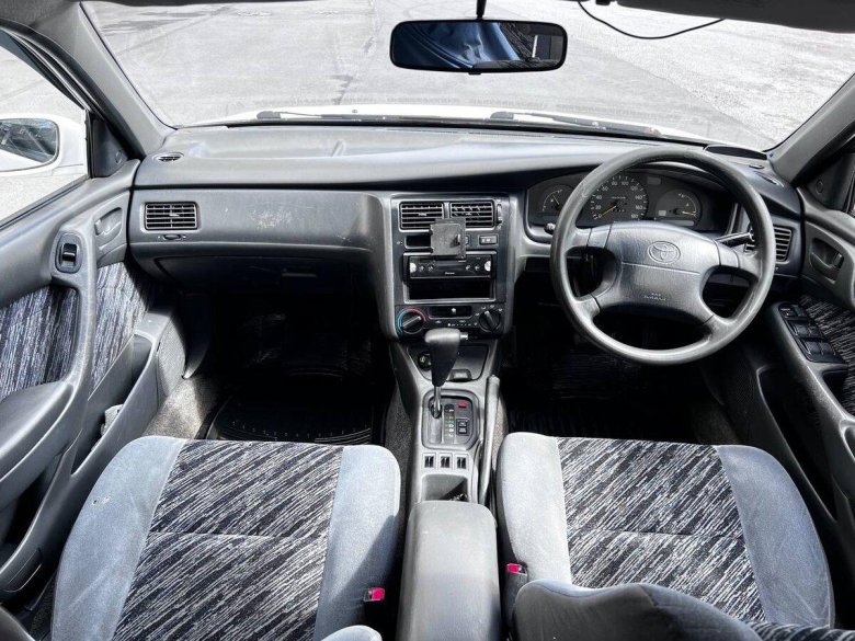 Toyota carina 1999 салон