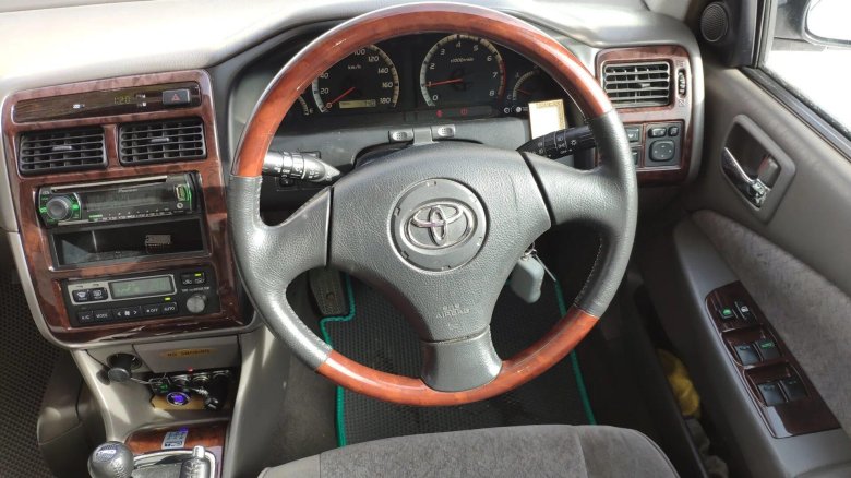 Toyota corona premio 2000 салон