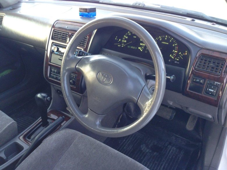 Toyota Corona Premio 2000 салон