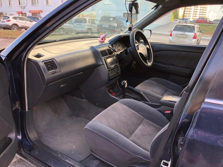 Toyota corona premio