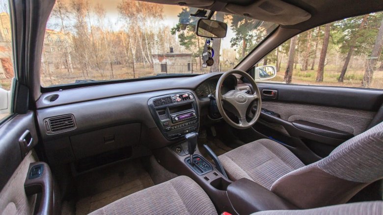 Toyota Carina t190 салон