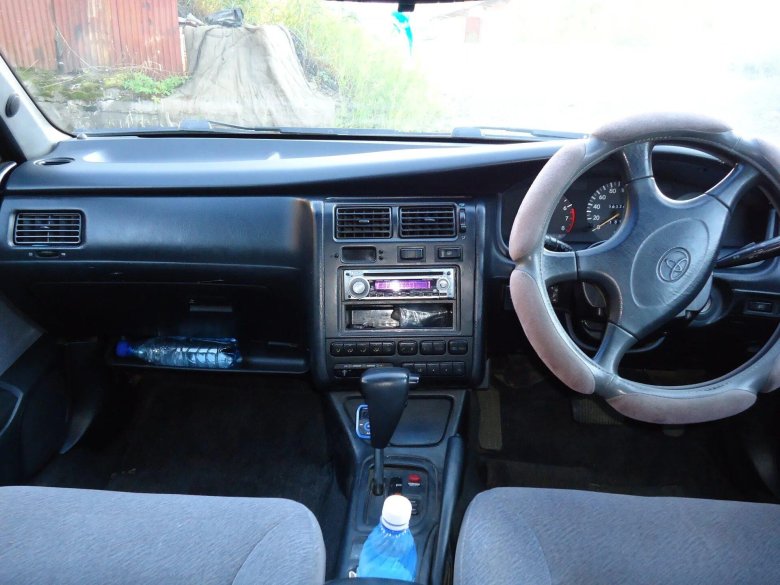 Toyota Corona 1989 салон