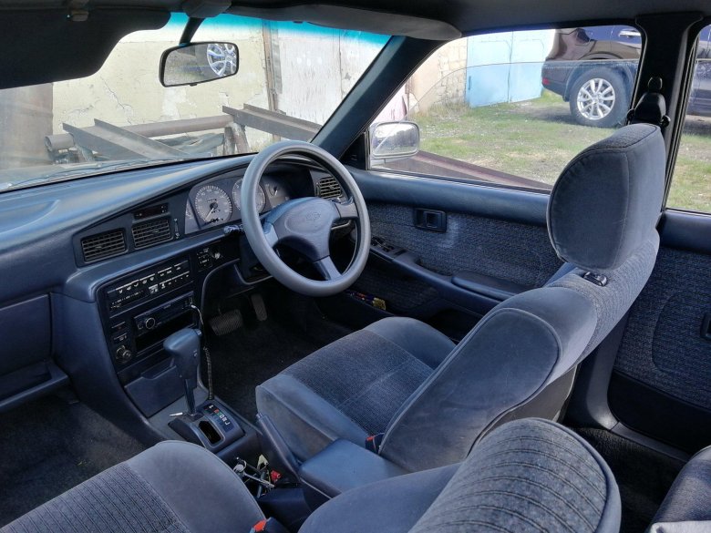 Toyota Corona t170 салон