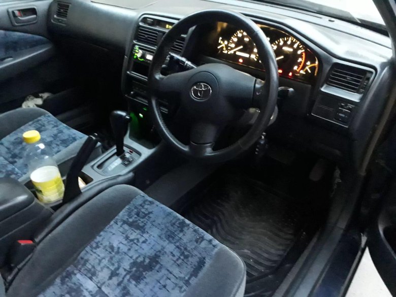 Toyota Carina 1999 салон