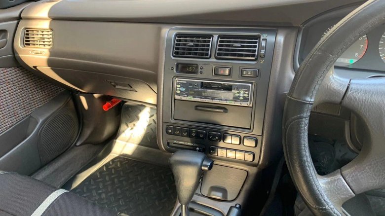 Toyota cresta 100 салон