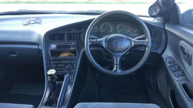 Toyota Corona Exiv 1994 салон