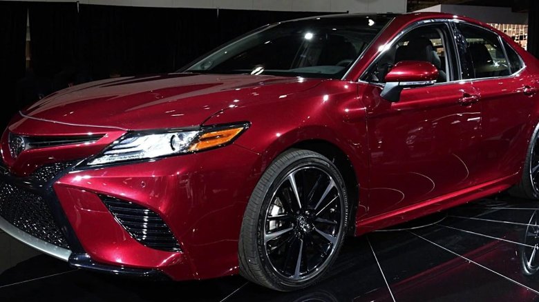 Toyota Camry 2018 американский