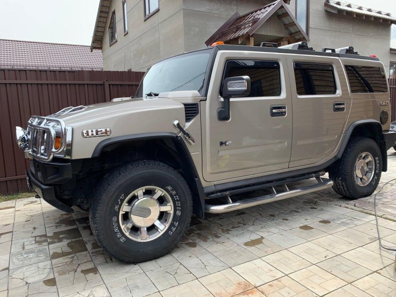 Хаммер серебристый