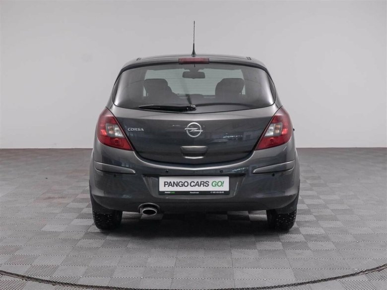 Серый опель