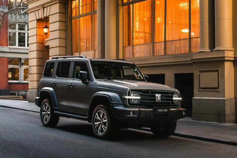 Tank 300 гибрид