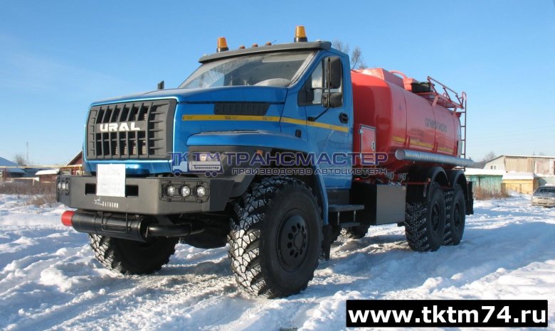 Урал Некст бензовоз