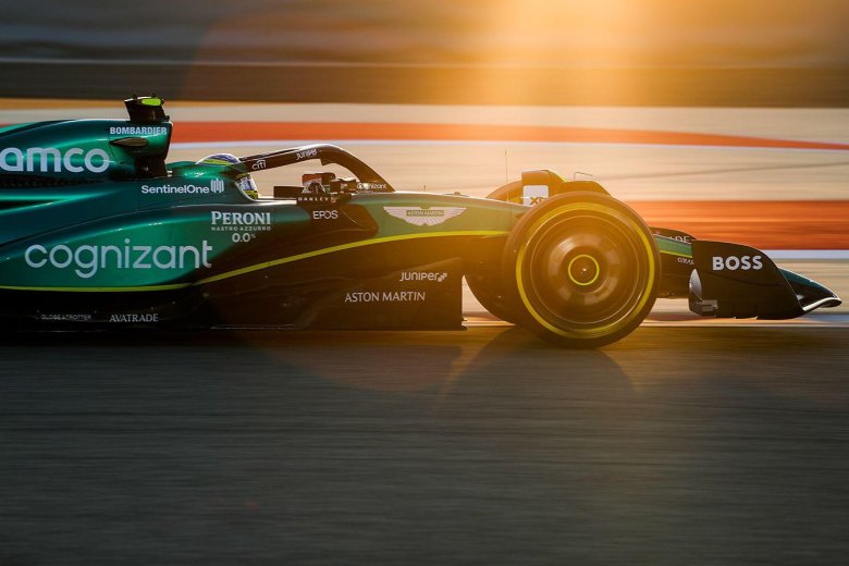 Фернандо Алонсо Астон Мартин