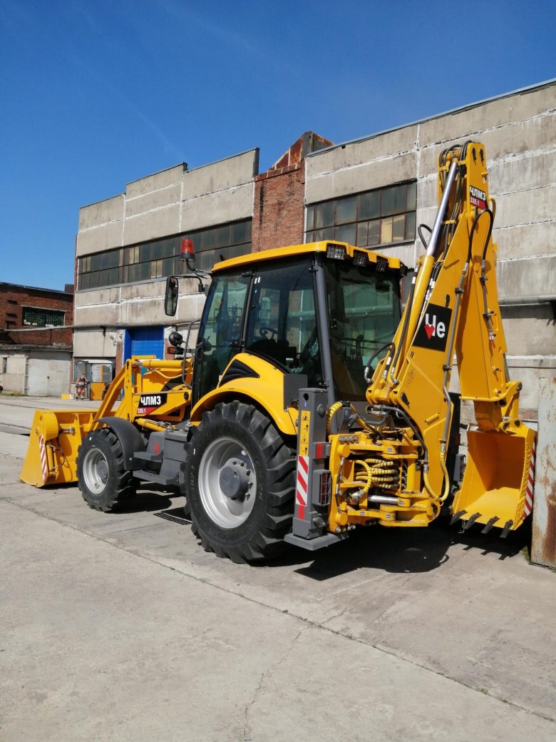 Экскаватор-погрузчик elaz-bl 880