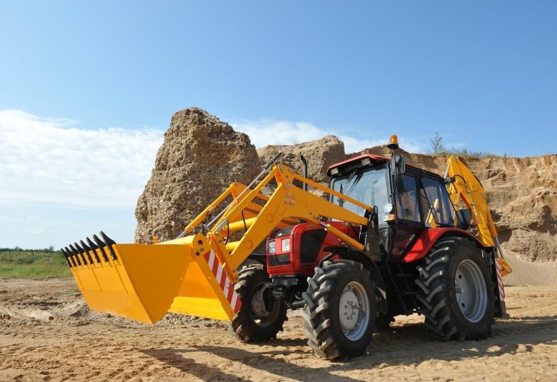 ДЭМ 114 экскаватор погрузчик