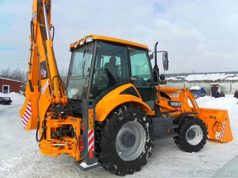 Экскаватор-погрузчик ЧЛМЗ-310.1