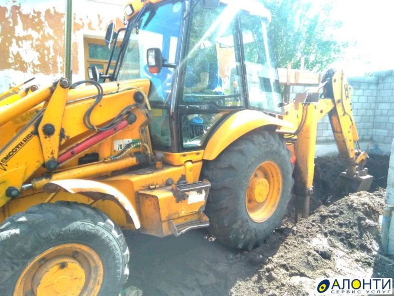 Экскаватор-погрузчик ЧЛМЗ-310.1