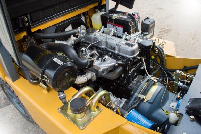 Дизельный двигатель на вилочный погрузчик Комацу