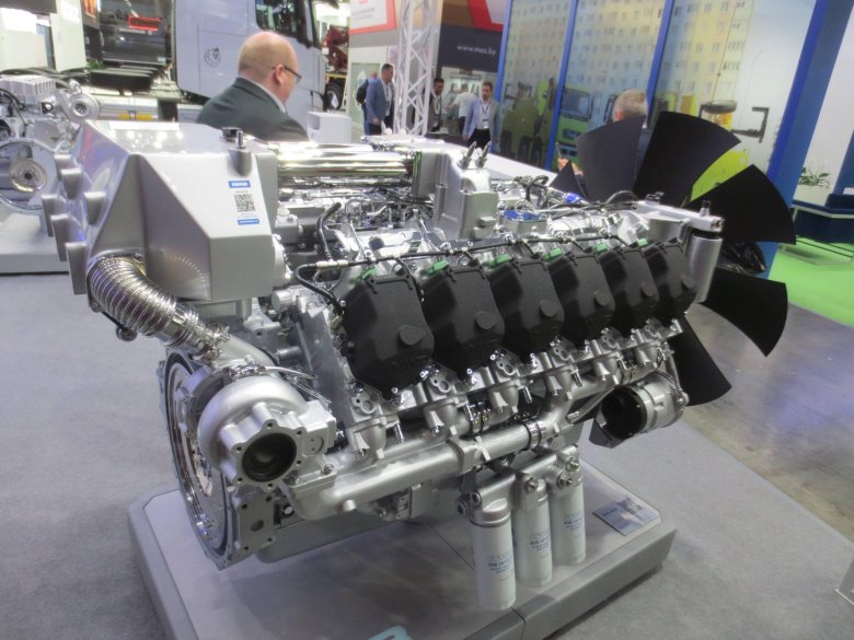 12 цилиндровый двигатель