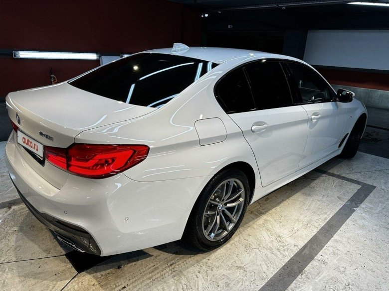 Бмв 530d xdrive 2020