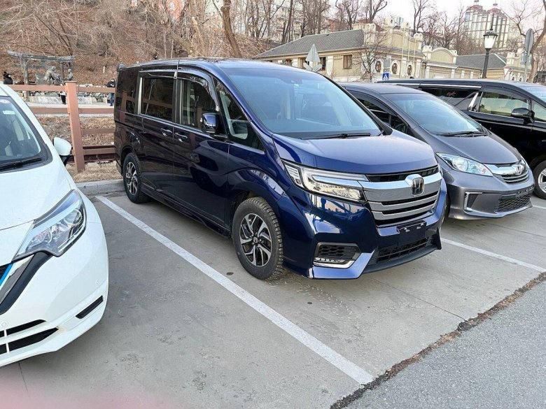 Honda stepwgn spada 2019