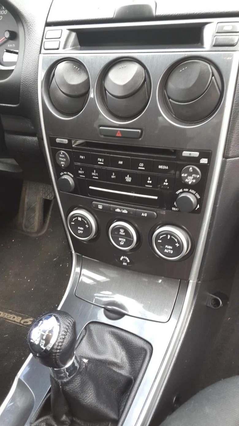 Mazda 6 gg 2003 год магнитола