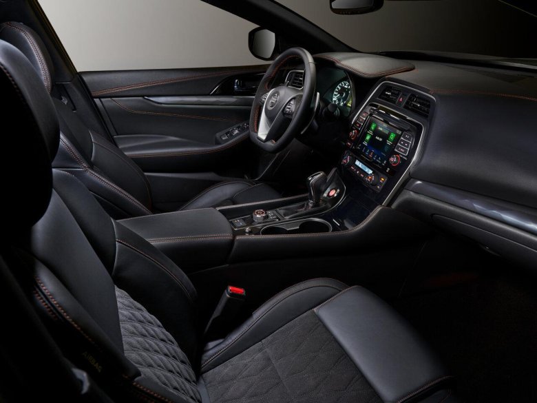 Ниссан Максима 2018 салон