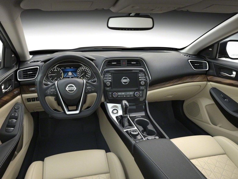 Ниссан Максима 2015