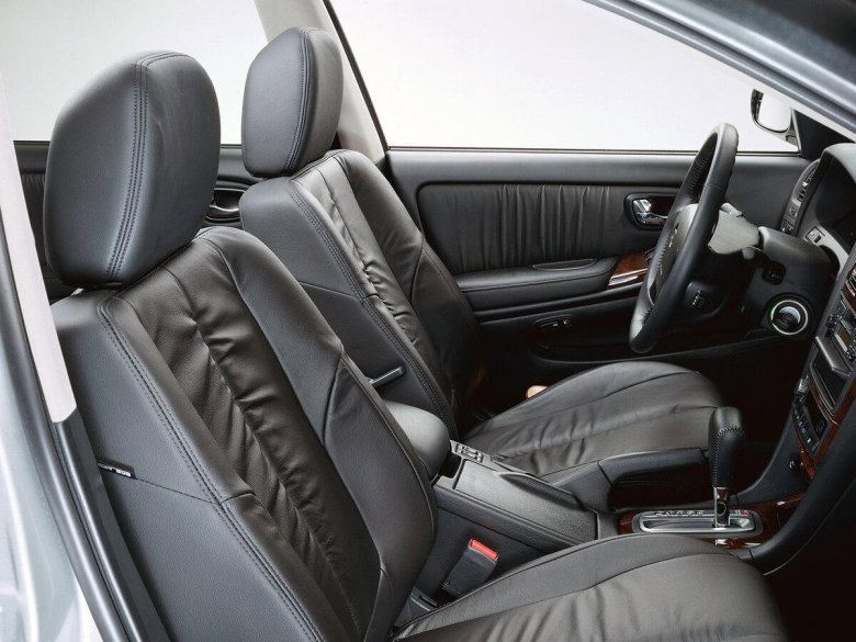 Ниссан Максима 2004 салон