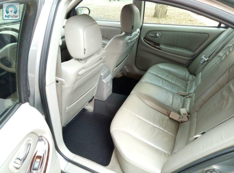 Ниссан Максима а33 задний ряд