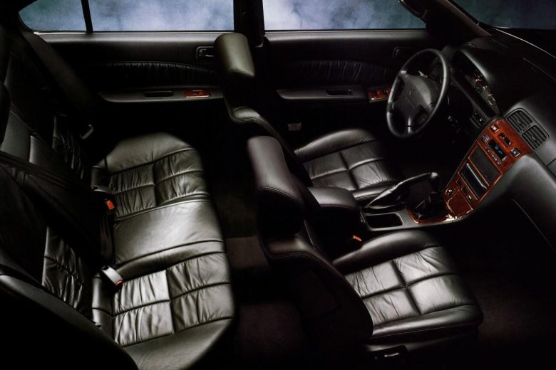 Nissan maxima a32 Interior
