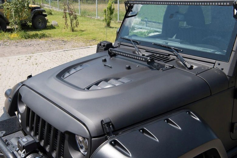 Jeep Wrangler капот