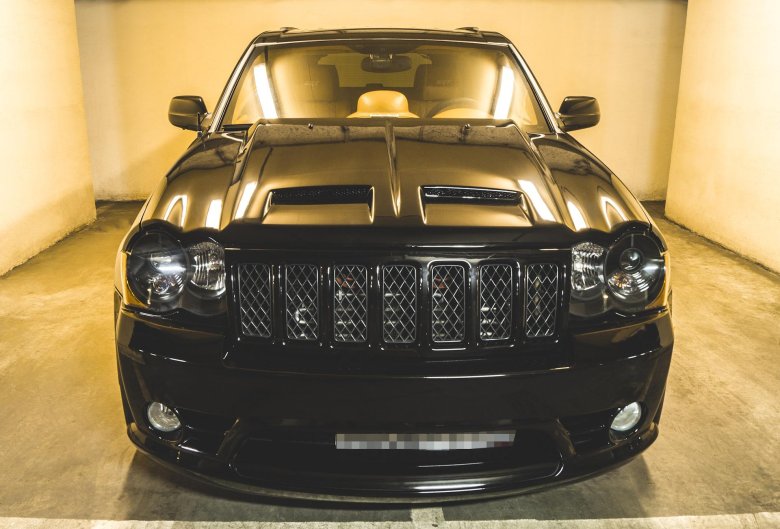 Jeep Grand Cherokee капот