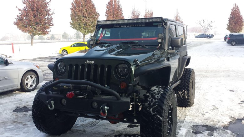 Капот Jeep Wrangler JK